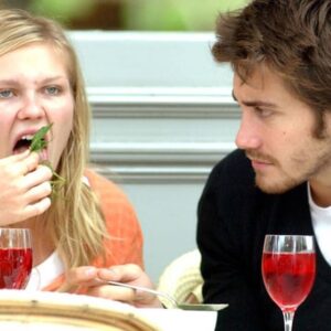 Esperar terminar de comer antes de aparecer no telão